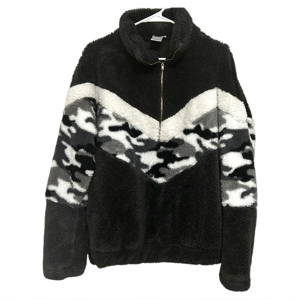Main Strip Sherpa Pullover 🤍 Camo Chevron Half-Zip Fleece One Size Fits Most